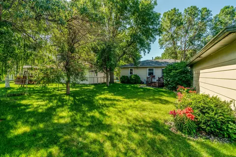 612 Meadow Ln, Bismarck, ND 58504 photo 32