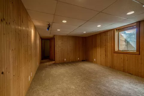 612 Meadow Ln, Bismarck, ND 58504 photo 17