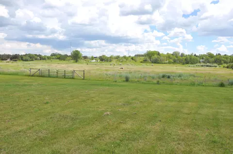 3730 W Meadows Dr N, Mandan, ND 58554 photo 43
