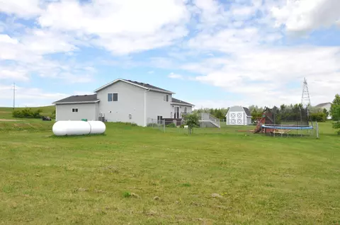 3730 W Meadows Dr N, Mandan, ND 58554 photo 44