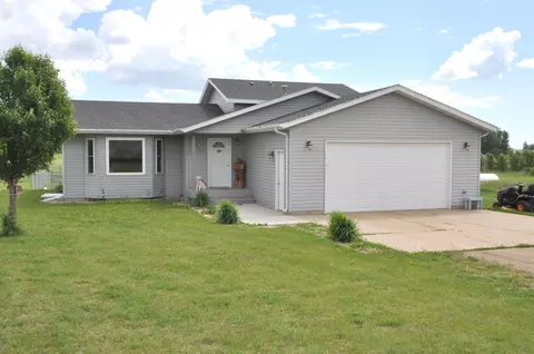 3730 W Meadows Dr N, Mandan, ND 58554 photo 38