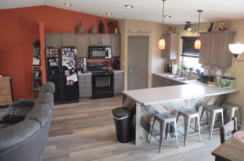 3730 W Meadows Dr N, Mandan, ND 58554 photo 5