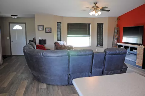 3730 W Meadows Dr N, Mandan, ND 58554 photo 8