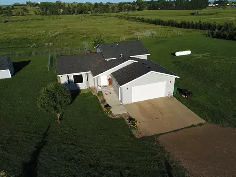 3730 W Meadows Dr N, Mandan, ND 58554 photo 1