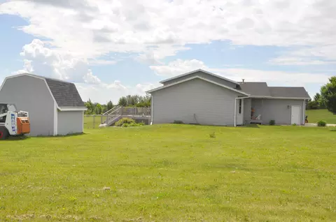 3730 W Meadows Dr N, Mandan, ND 58554 photo 52