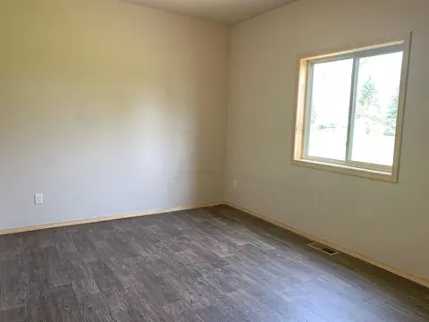 5728 Olive Tree Dr, Bismarck, ND 58503 photo 18