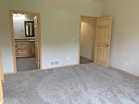 5728 Olive Tree Dr, Bismarck, ND 58503 photo 33