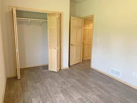 5728 Olive Tree Dr, Bismarck, ND 58503 photo 17