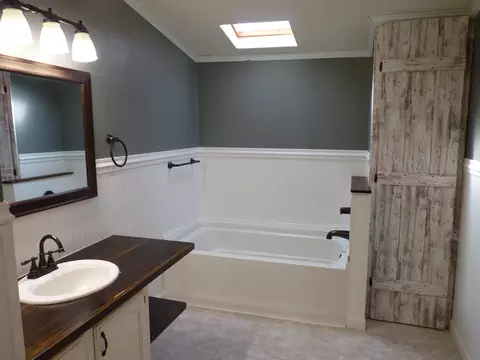 4226 Claridge Loop, Bismarck, ND 58503 photo 15