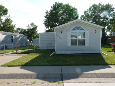 4226 Claridge Loop, Bismarck, ND 58503 photo 3