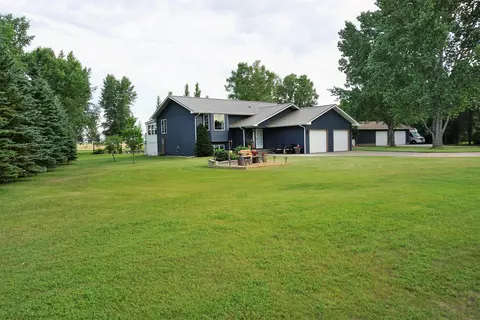 7455 Chestnut Dr, Bismarck, ND 58504 photo 48