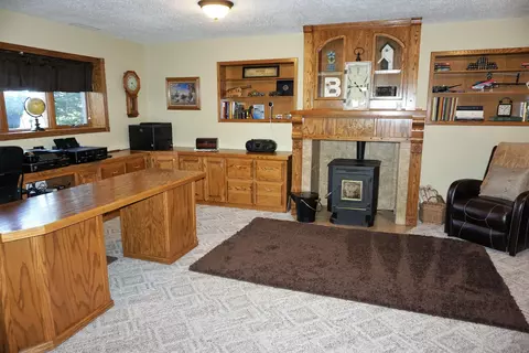 7455 Chestnut Dr, Bismarck, ND 58504 photo 19