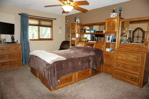 7455 Chestnut Dr, Bismarck, ND 58504 photo 11