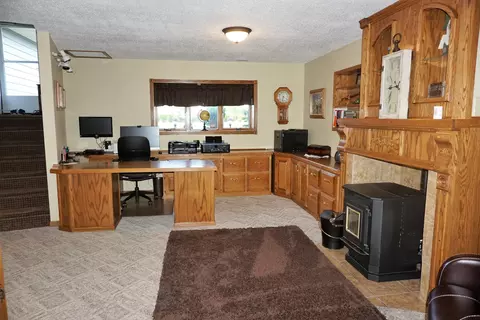 7455 Chestnut Dr, Bismarck, ND 58504 photo 18