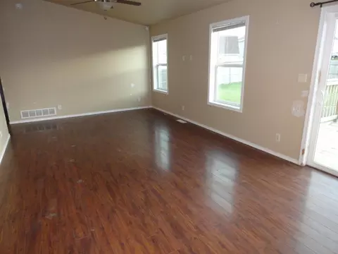 5009 37th Ave NW, Mandan, ND 58554 photo 2