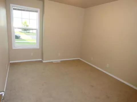 5009 37th Ave NW, Mandan, ND 58554 photo 7