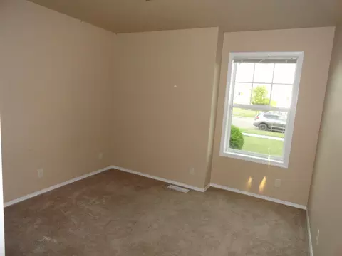 5009 37th Ave NW, Mandan, ND 58554 photo 6