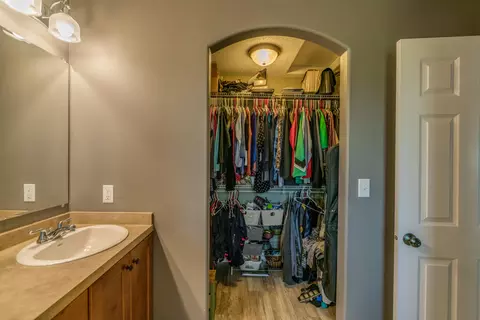 7620 Limestone Ln, Bismarck, ND 58503 photo 27