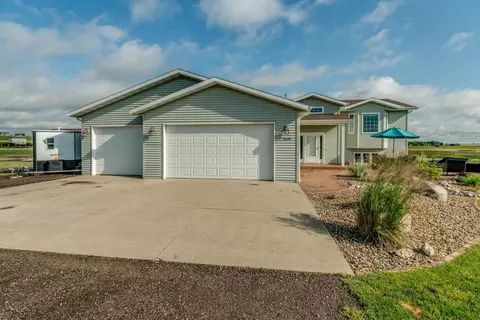 7620 Limestone Ln, Bismarck, ND 58503 photo 44