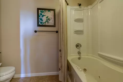 7620 Limestone Ln, Bismarck, ND 58503 photo 40