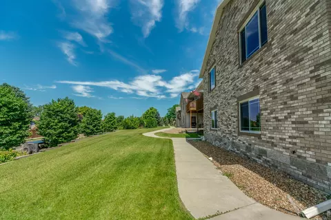 1083 E Turnpike Ave, Bismarck, ND 58501 photo 27