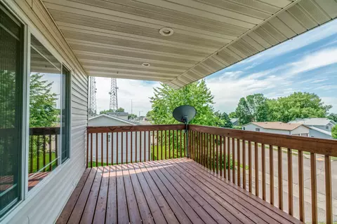 1083 E Turnpike Ave, Bismarck, ND 58501 photo 8