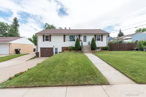 703 14th St NW, Mandan, ND 58554 photo 35