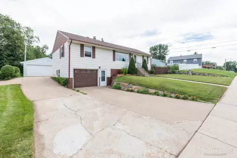 703 14th St NW, Mandan, ND 58554 photo 34