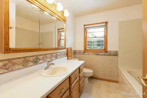 703 14th St NW, Mandan, ND 58554 photo 12