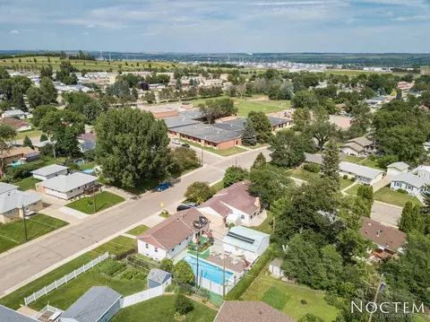 703 14th St NW, Mandan, ND 58554 photo 42