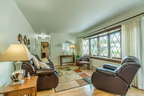 535 Sunset Pl, Bismarck, ND 58504 photo 3