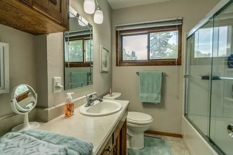 535 Sunset Pl, Bismarck, ND 58504 photo 14