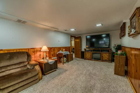 535 Sunset Pl, Bismarck, ND 58504 photo 17