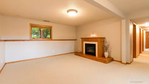 9410 Plainview Dr, Bismarck, ND 58503 photo 44