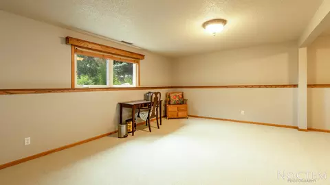9410 Plainview Dr, Bismarck, ND 58503 photo 42