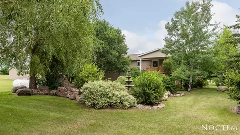 9410 Plainview Dr, Bismarck, ND 58503 photo 61