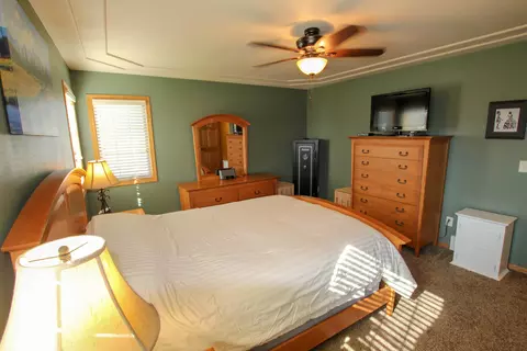 4512 Boulder Ridge Rd, Bismarck, ND 58503 photo 17