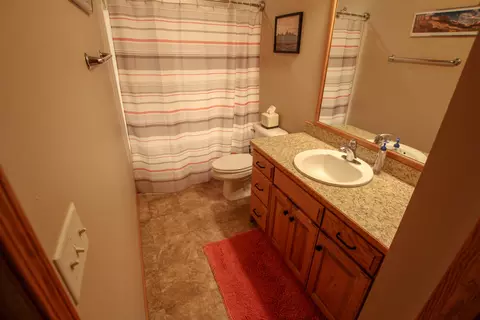 4512 Boulder Ridge Rd, Bismarck, ND 58503 photo 28