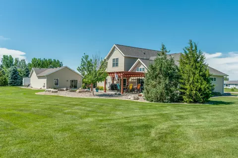 3523 Bottom Rd, Bismarck, ND 58504 photo 4