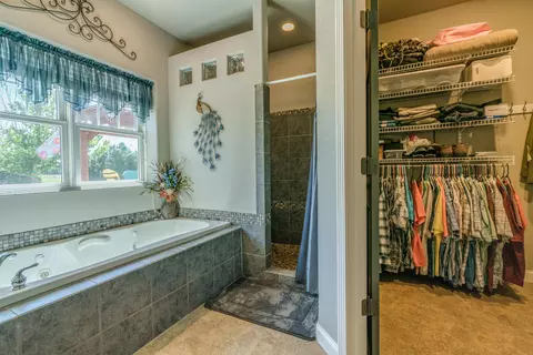 3523 Bottom Rd, Bismarck, ND 58504 photo 27
