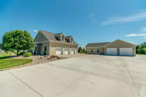3523 Bottom Rd, Bismarck, ND 58504 photo 72