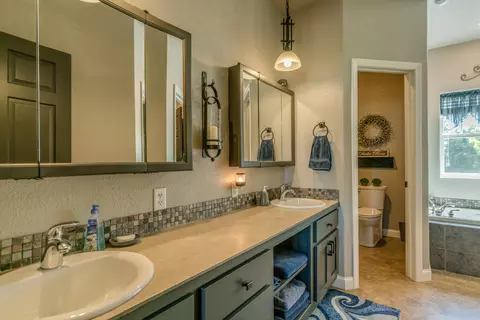 3523 Bottom Rd, Bismarck, ND 58504 photo 25