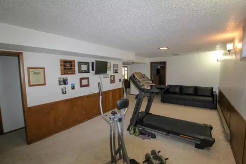 2537 E Boulevard Ave, Bismarck, ND 58501 photo 40