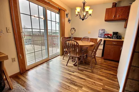 53 Custer Dr, Lincoln, ND 58504 photo 3