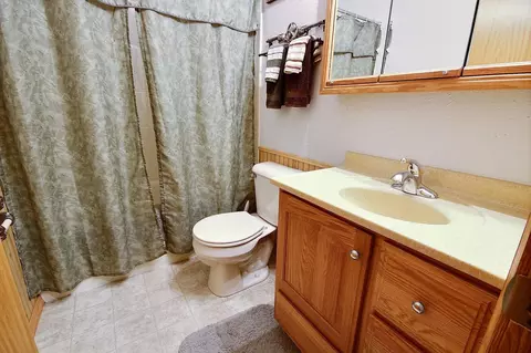 53 Custer Dr, Lincoln, ND 58504 photo 8
