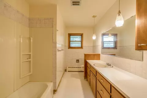 1227 18th St, Bismarck, ND 58501 photo 11