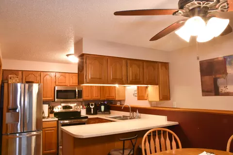 1306 Territory Dr, Bismarck, ND 58503 photo 9