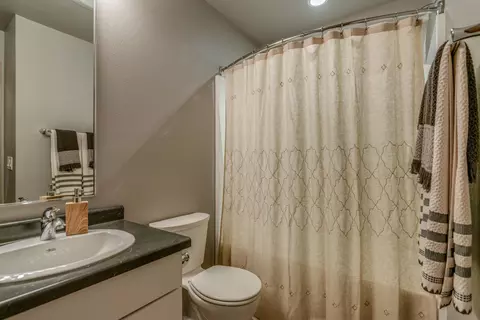 4025 Knudsen Loop, Bismarck, ND 58503 photo 24