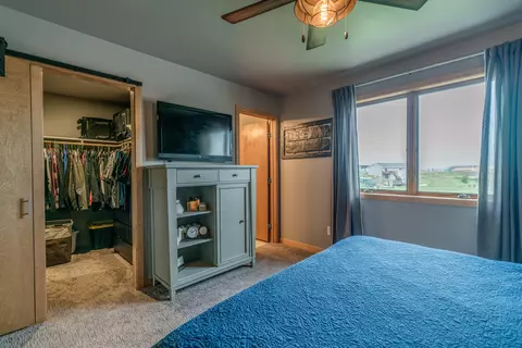 4025 Knudsen Loop, Bismarck, ND 58503 photo 31