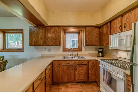 620 Summit Ave, Hebron, ND 58638 photo 10